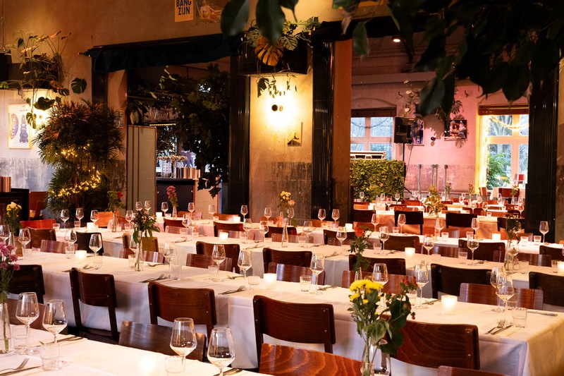 Zittend diner (70 - 100 personen)